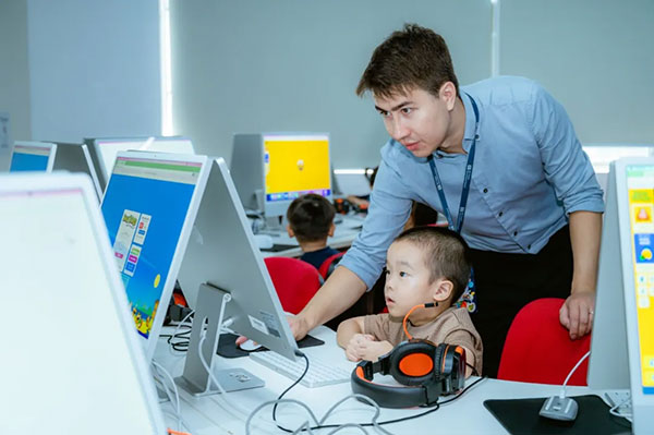 开学第一天 | 共谱新学年精彩篇章插图3